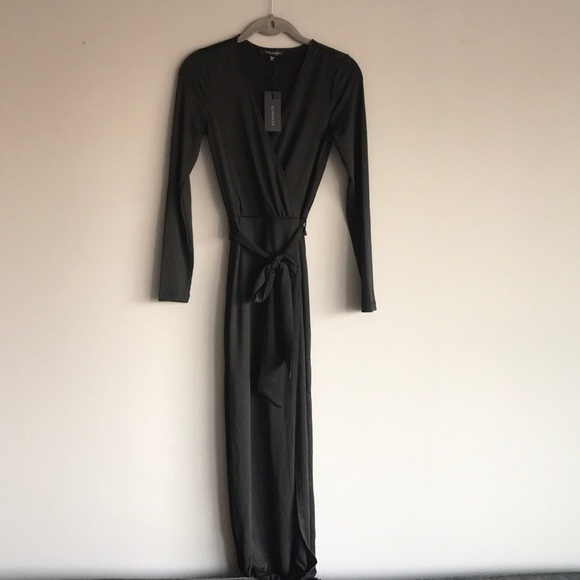 Wrap dress - Picture 1 of 3